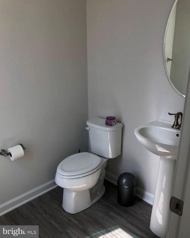 10048 DORSEY LN, Lanham, MD 20706