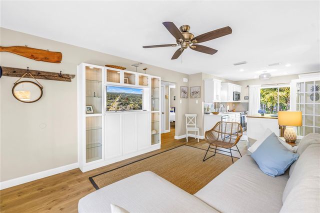 121 43RD AVENUE N, St Petersburg, FL 33703