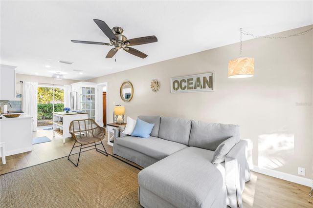 121 43RD AVENUE N, St Petersburg, FL 33703