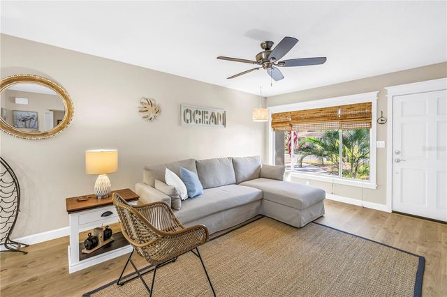 121 43RD AVENUE N, St Petersburg, FL 33703