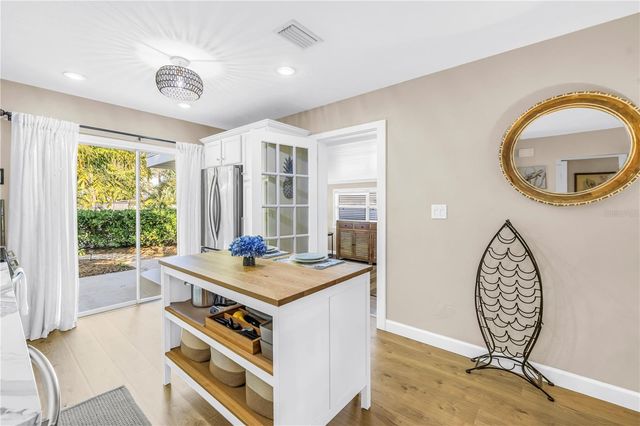 121 43RD AVENUE N, St Petersburg, FL 33703