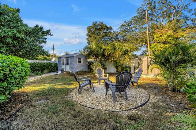 121 43RD AVENUE N, St Petersburg, FL 33703