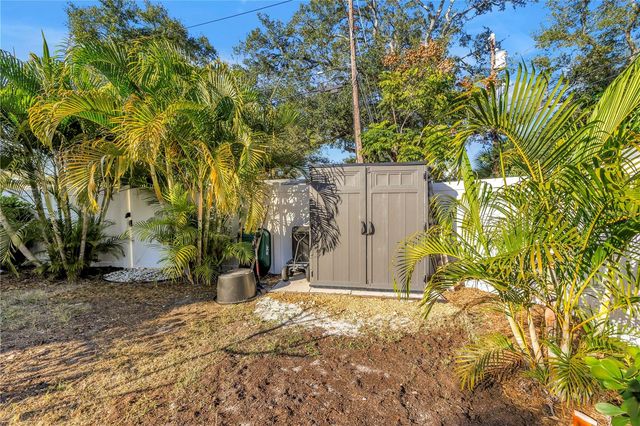 121 43RD AVENUE N, St Petersburg, FL 33703