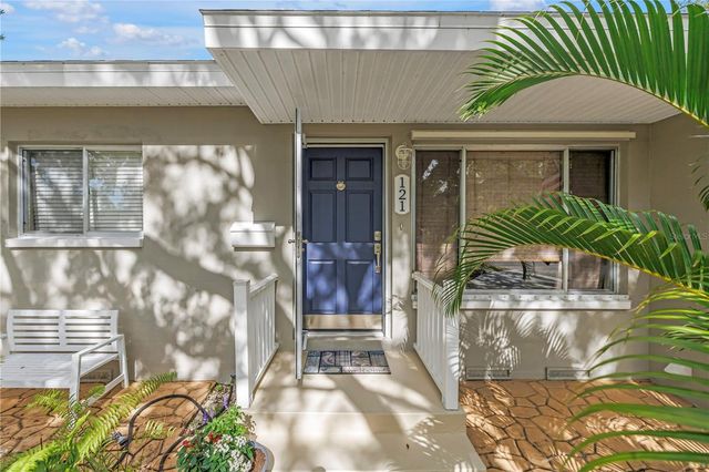 121 43RD AVENUE N, St Petersburg, FL 33703