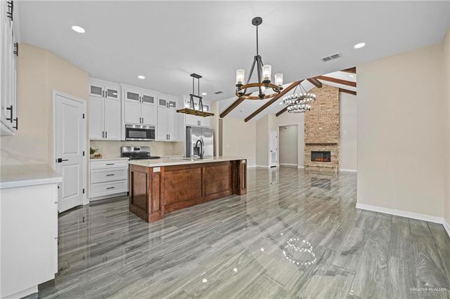 2520 Venice Avenue, Edinburg, TX 78542