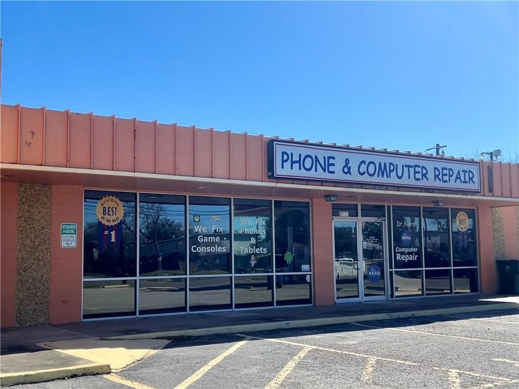 5620-5622 Weber, Corpus Christi, TX 78411 — exterior