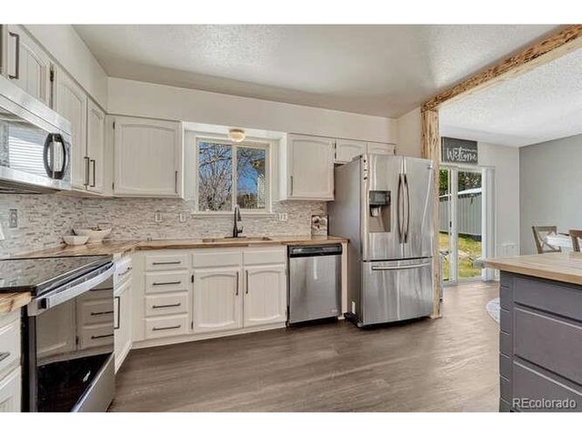 303 Gordon Dr, Castle Rock, CO 80104