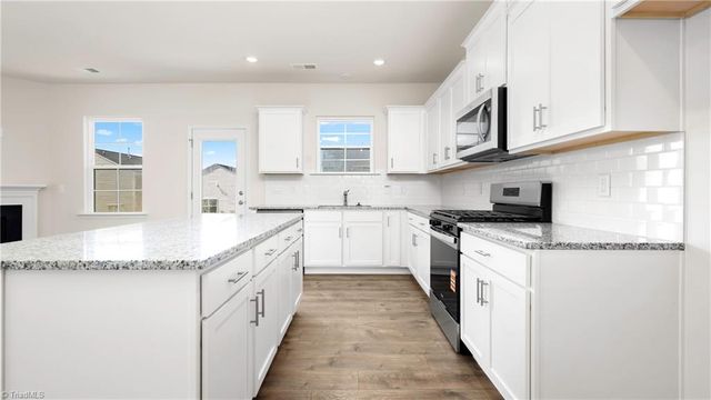 2720 Luxborough Lane, Mebane, NC 27302