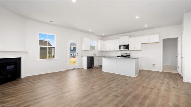 2720 Luxborough Lane, Mebane, NC 27302