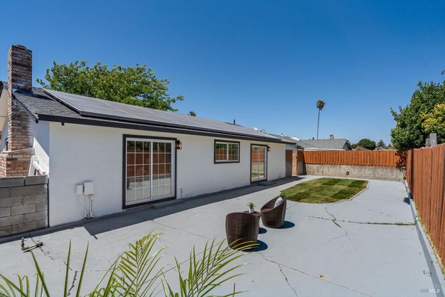 2117 Elliott Dr, American Canyon, CA 94503