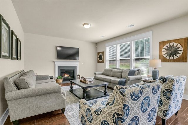 128 Summer Oak Lane, Simpsonville, SC 29680