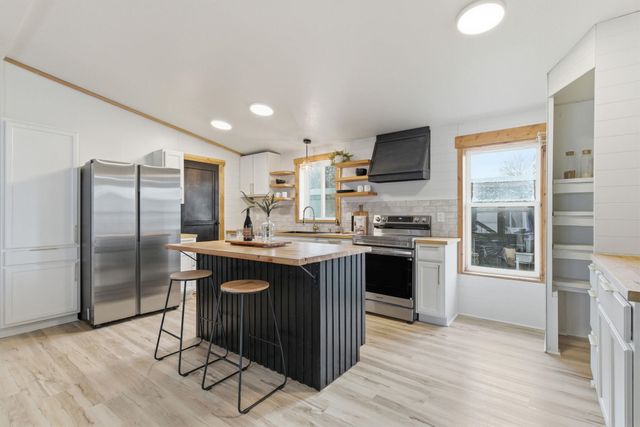 11705 N Wilson St, Spokane, WA 99021