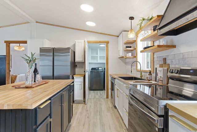 11705 N Wilson St, Spokane, WA 99021