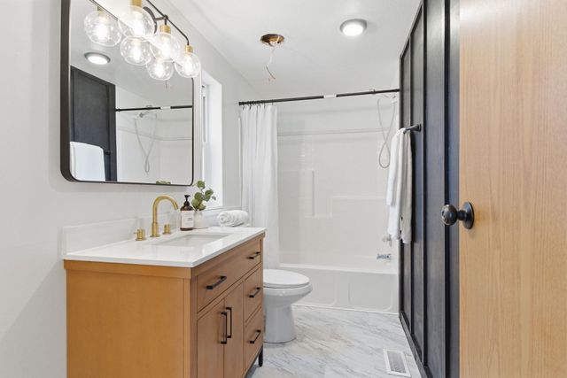 11705 N Wilson St, Spokane, WA 99021