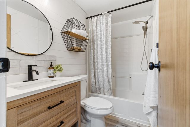 11705 N Wilson St, Spokane, WA 99021