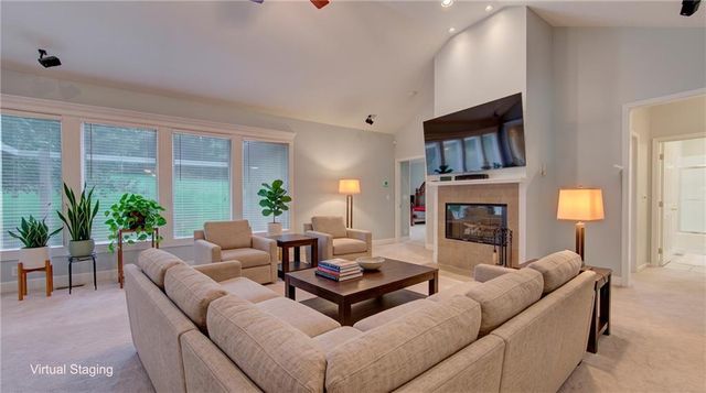 640 S 80 Street, Kansas City, KS 66111