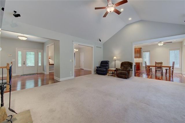 640 S 80 Street, Kansas City, KS 66111