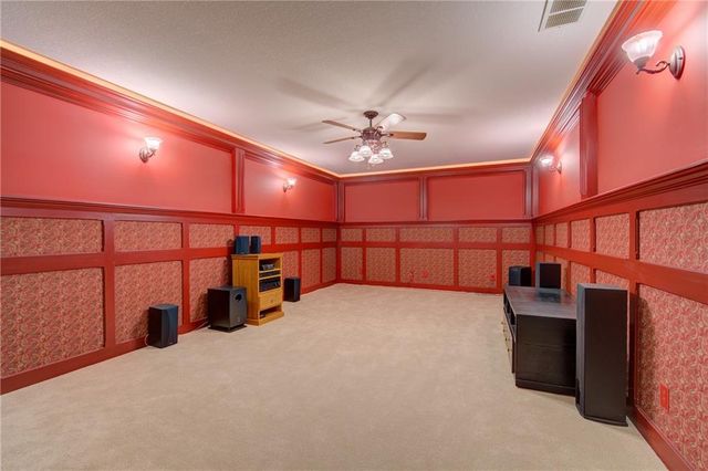 640 S 80 Street, Kansas City, KS 66111