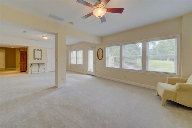 640 S 80 Street, Kansas City, KS 66111