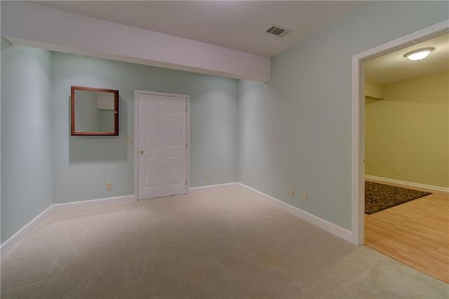 640 S 80 Street, Kansas City, KS 66111