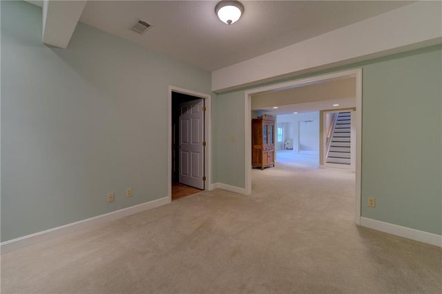 640 S 80 Street, Kansas City, KS 66111