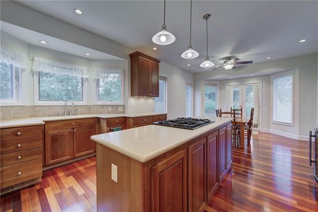 640 S 80 Street, Kansas City, KS 66111