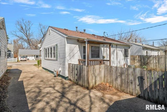 2352 E Keys Avenue, Springfield, IL 62702