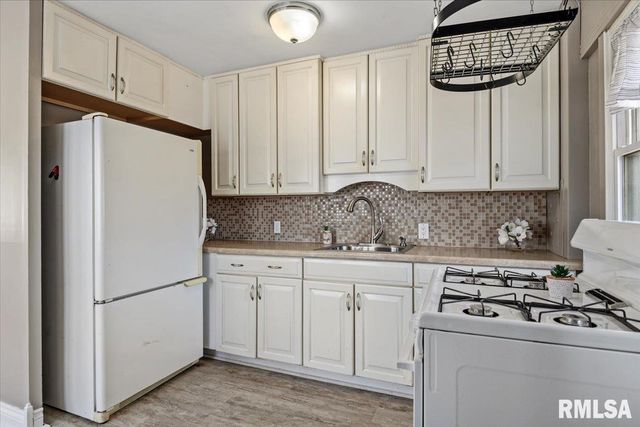 2352 E Keys Avenue, Springfield, IL 62702