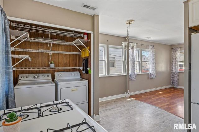 2352 E Keys Avenue, Springfield, IL 62702