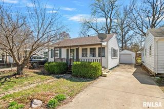 2352 E Keys Avenue, Springfield, IL 62702