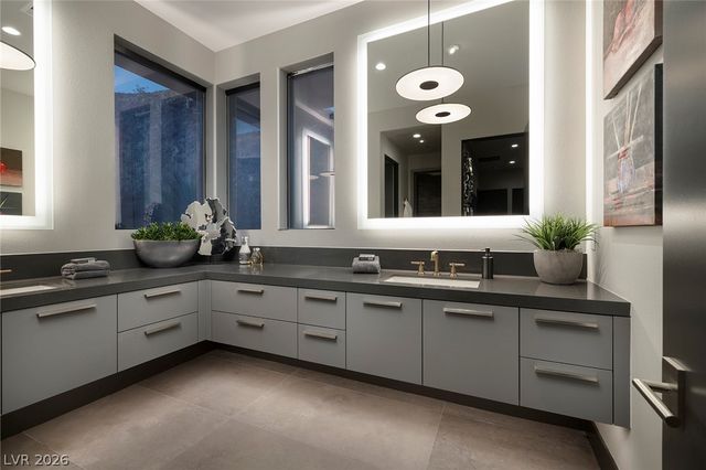 619 Overlook Rim Drive, Henderson, NV 89012