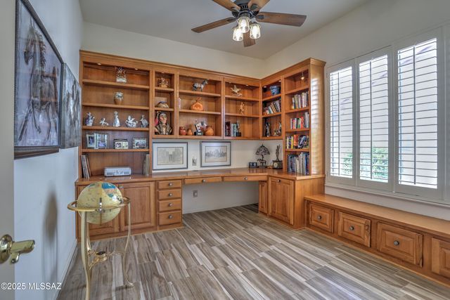 2303 E Desert Pueblo Pass, Green Valley, AZ 85614