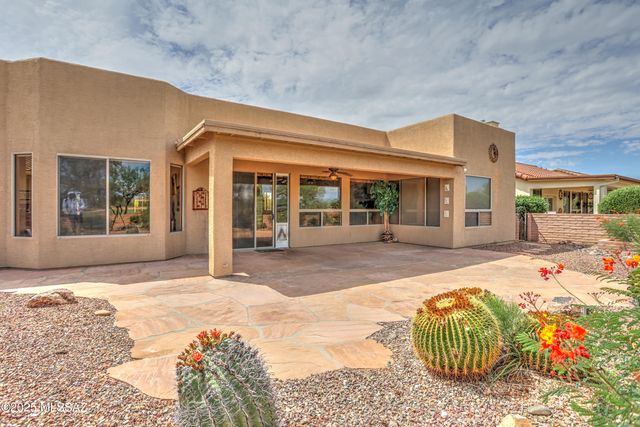 2303 E Desert Pueblo Pass, Green Valley, AZ 85614