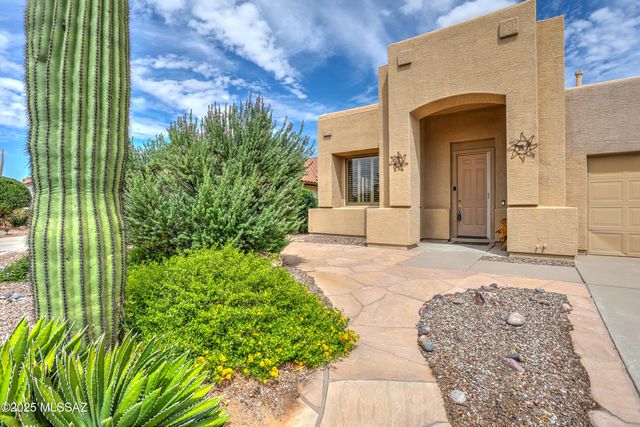 2303 E Desert Pueblo Pass, Green Valley, AZ 85614