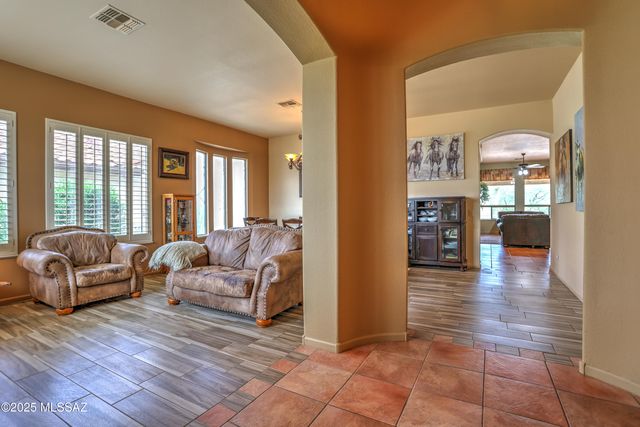 2303 E Desert Pueblo Pass, Green Valley, AZ 85614