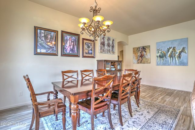 2303 E Desert Pueblo Pass, Green Valley, AZ 85614