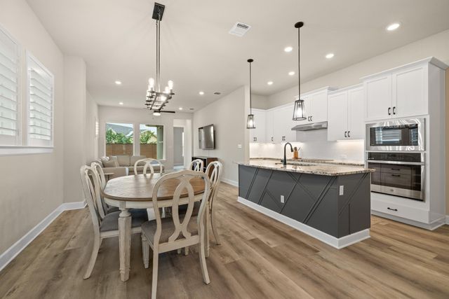 220 Monterey Oak TRL, Georgetown, TX 78628