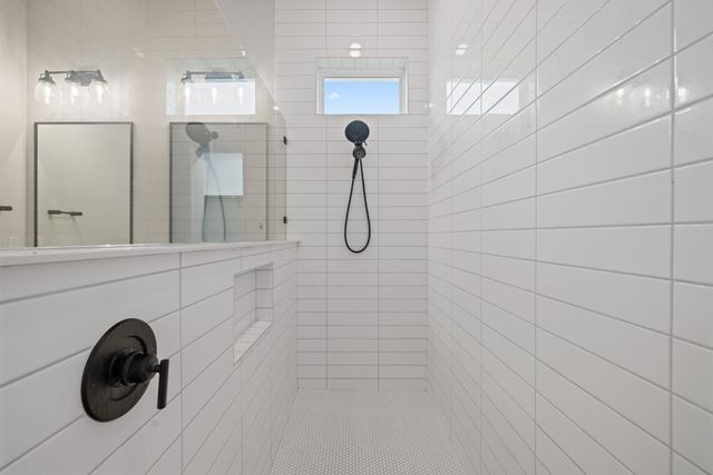 220 Monterey Oak TRL, Georgetown, TX 78628