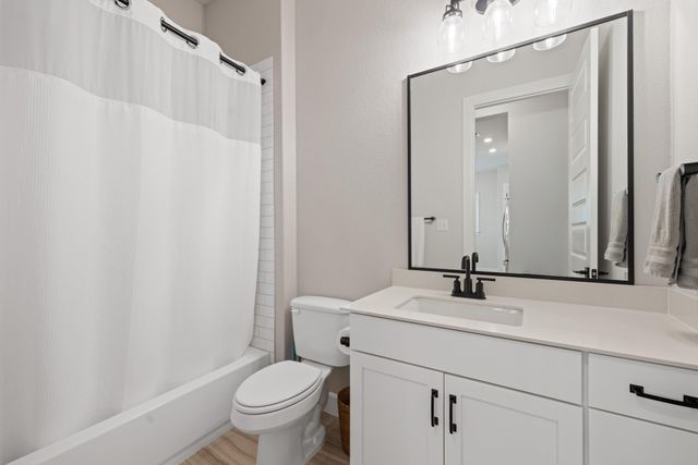 220 Monterey Oak TRL, Georgetown, TX 78628