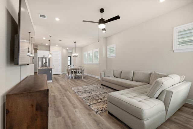 220 Monterey Oak TRL, Georgetown, TX 78628