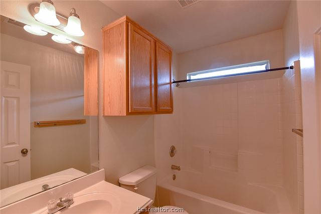 902 Trellis Gate Court, College Station, TX 77845