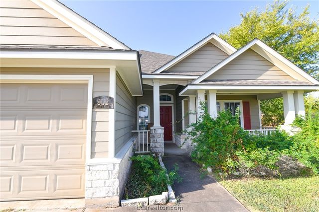 902 Trellis Gate Court, College Station, TX 77845