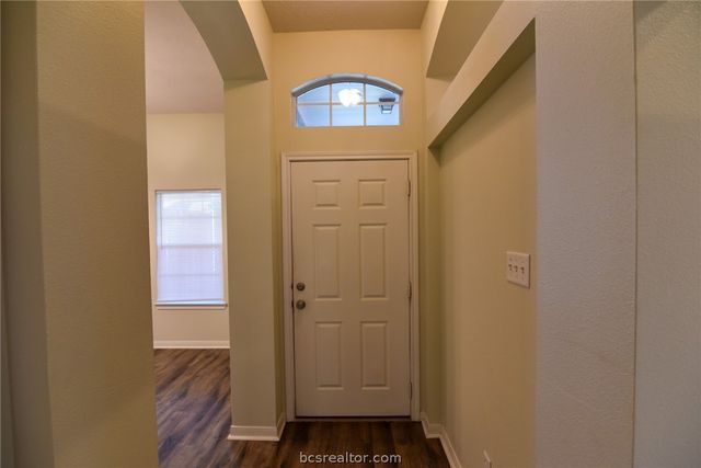 902 Trellis Gate Court, College Station, TX 77845