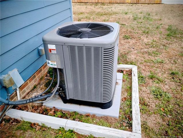 104 Truman Drive, Raeford, NC 28376