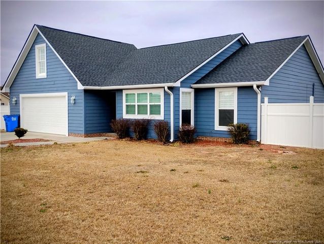 104 Truman Drive, Raeford, NC 28376