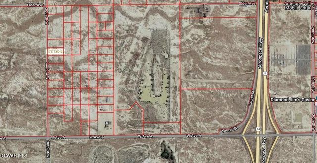 W 30th Street, Rosamond, CA 93560