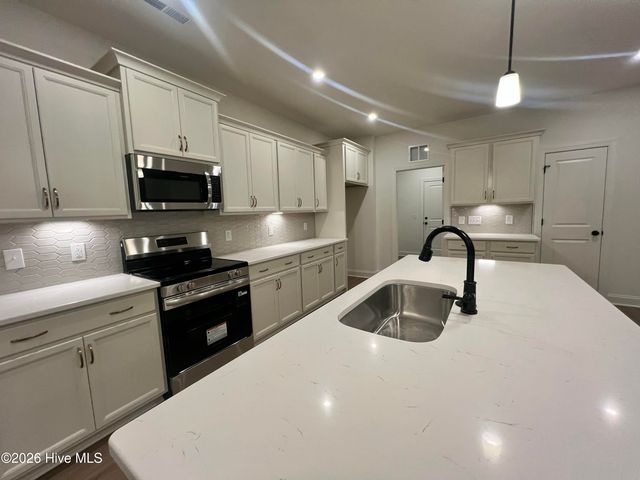 732 Riverbirch Drive, Vass, NC 28394