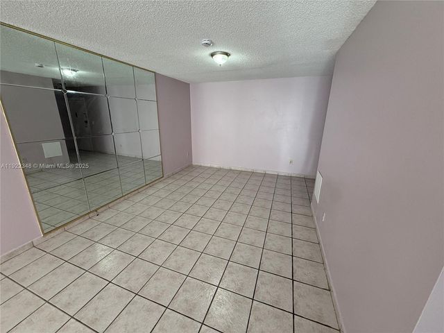 7355 W 4th Ave 214, Hialeah, FL 33014