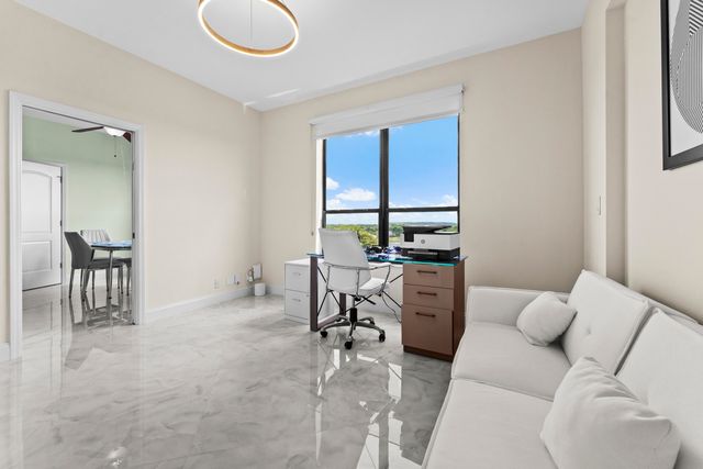 7578 Regency Lake Drive 802, Boca Raton, FL 33433