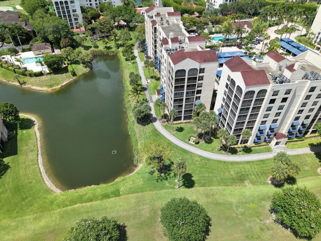 7578 Regency Lake Drive 802, Boca Raton, FL 33433